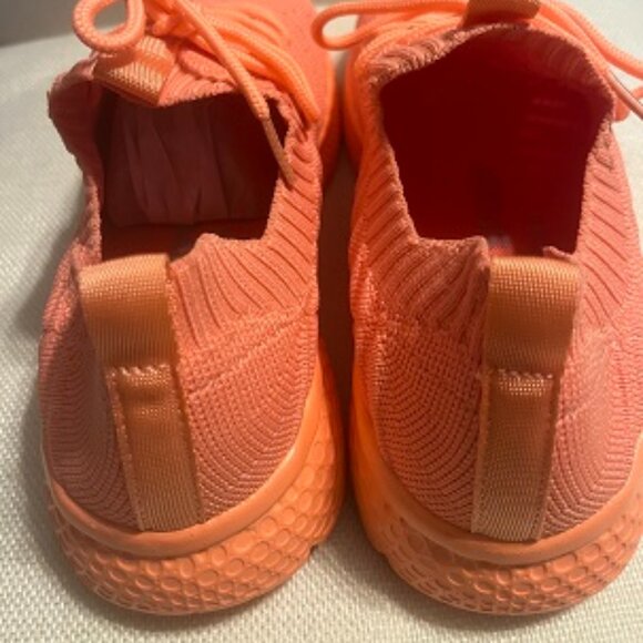 NWOB J/Slides Orange Knit Women Sneakers Size 7 - Picture 5 of 8